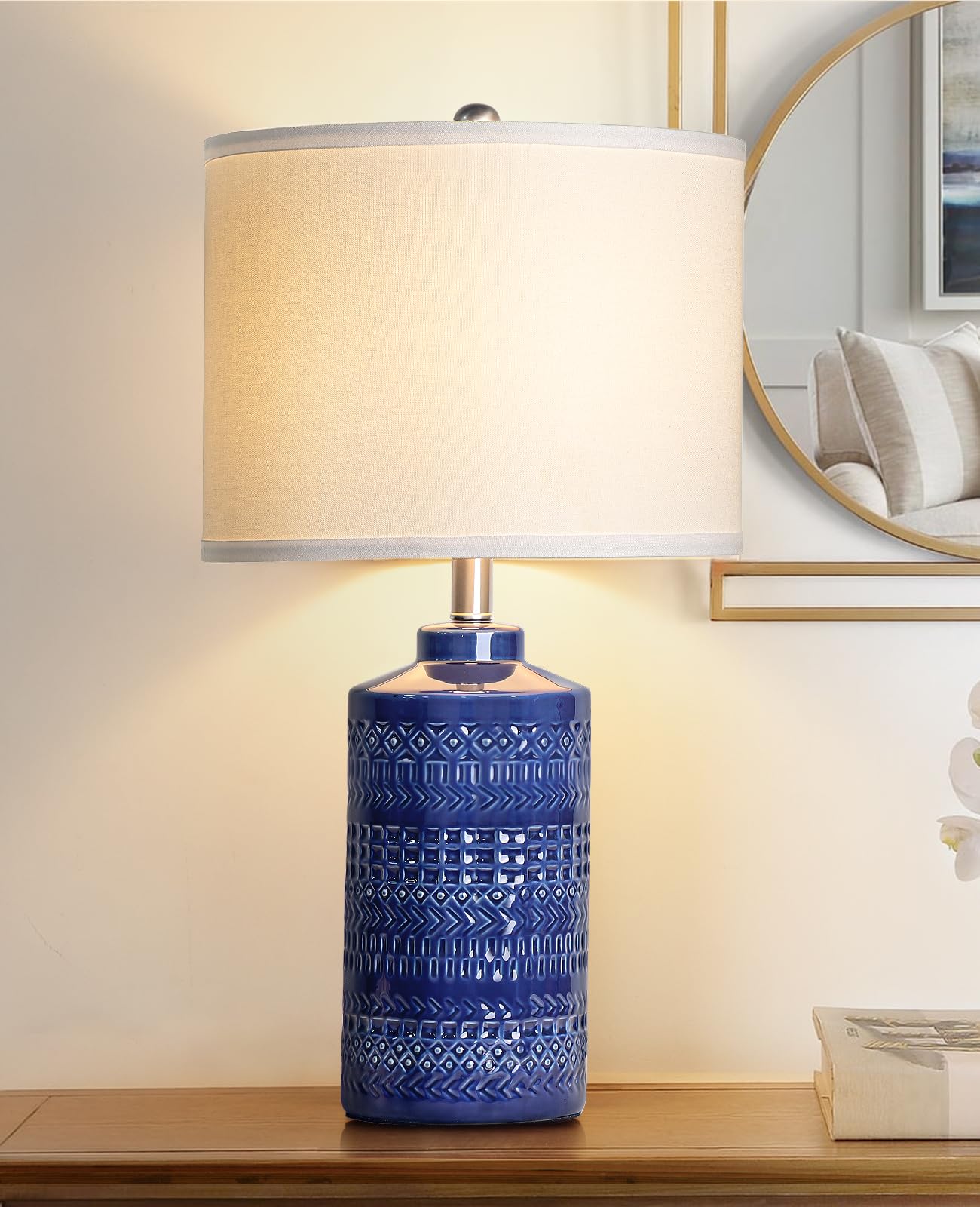 JUNNAI navy-blue ceramic base adds elegance to living spaces