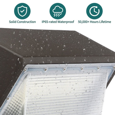 Kadision IP65 outdoor wall light withstands harsh weather.