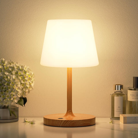 Kakanuo compact table counter lamp fits tight spaces.