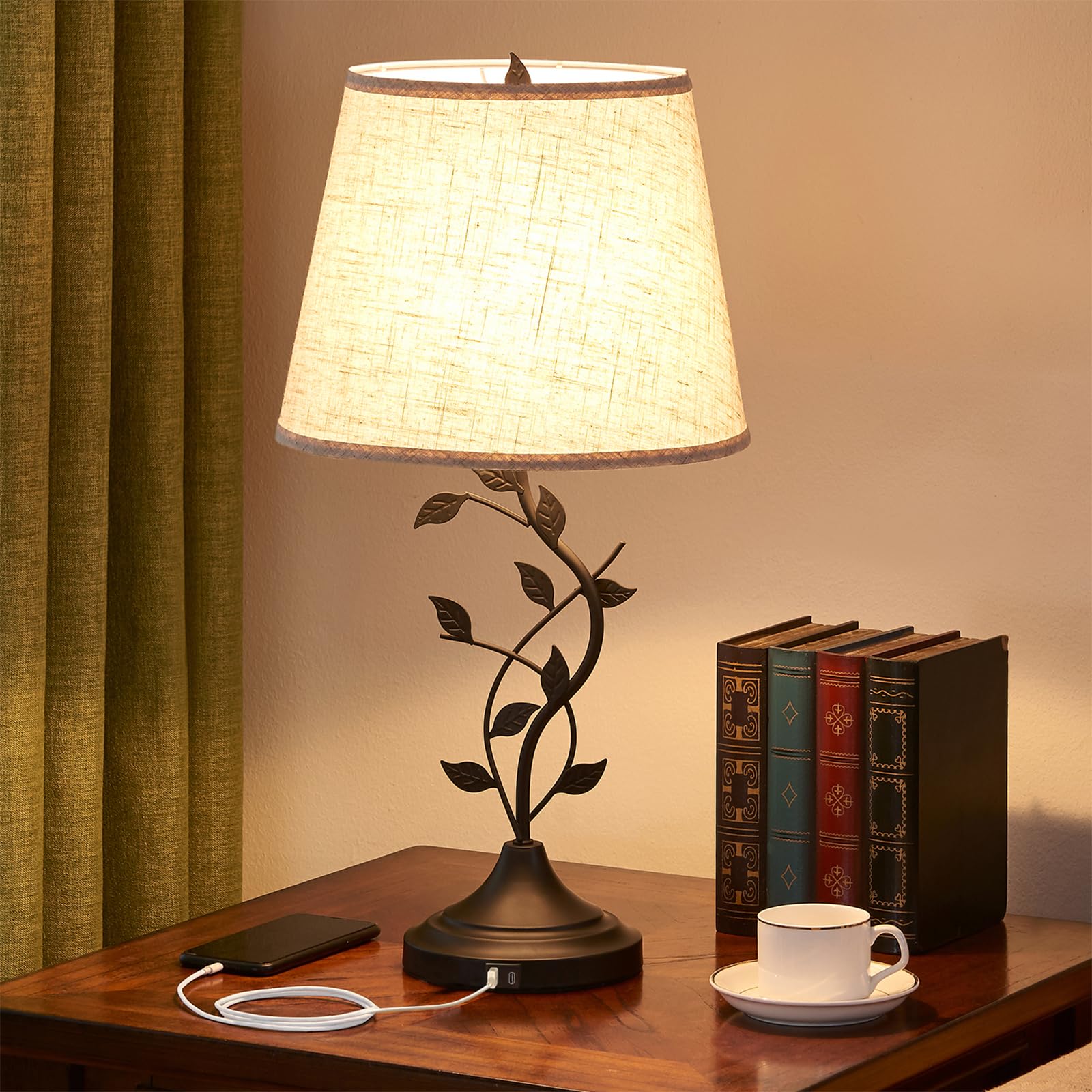 Kakanuo table lamp with branch-base design enhances room elegance