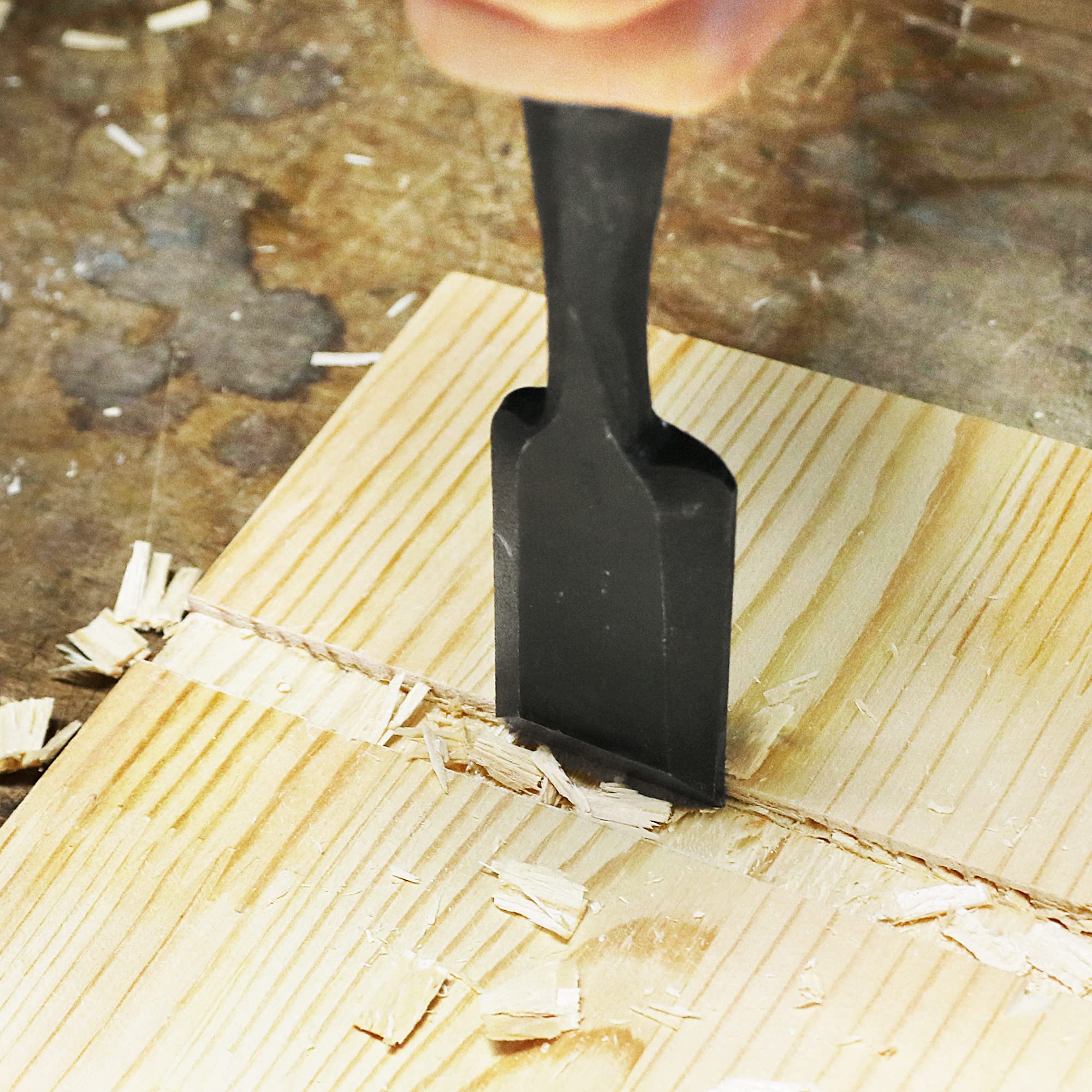 KAKURI white oak handle with Katsura hoop for a comfortable grip.