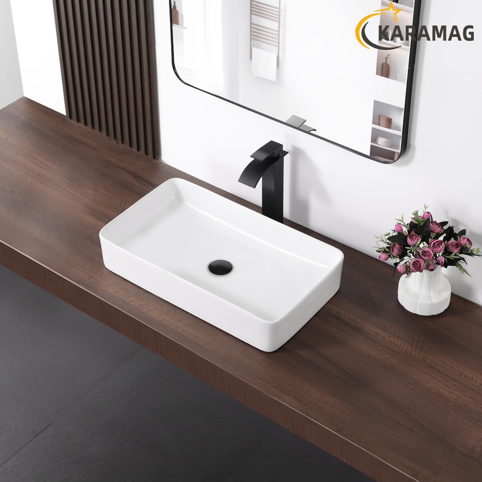 KARAMAG packaging image shows safe shipping for the sink