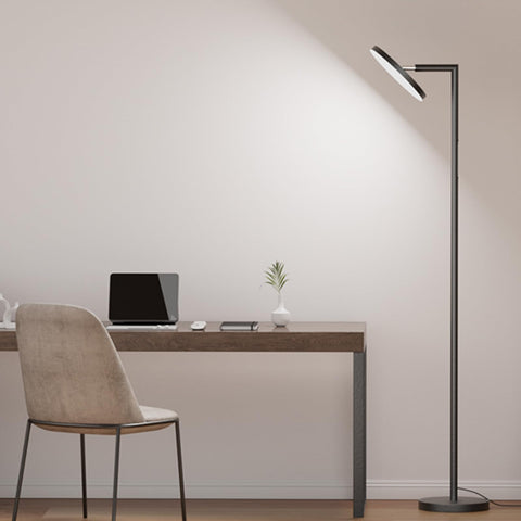 Karjoefar energy-saving floor lamp reduces power usage
