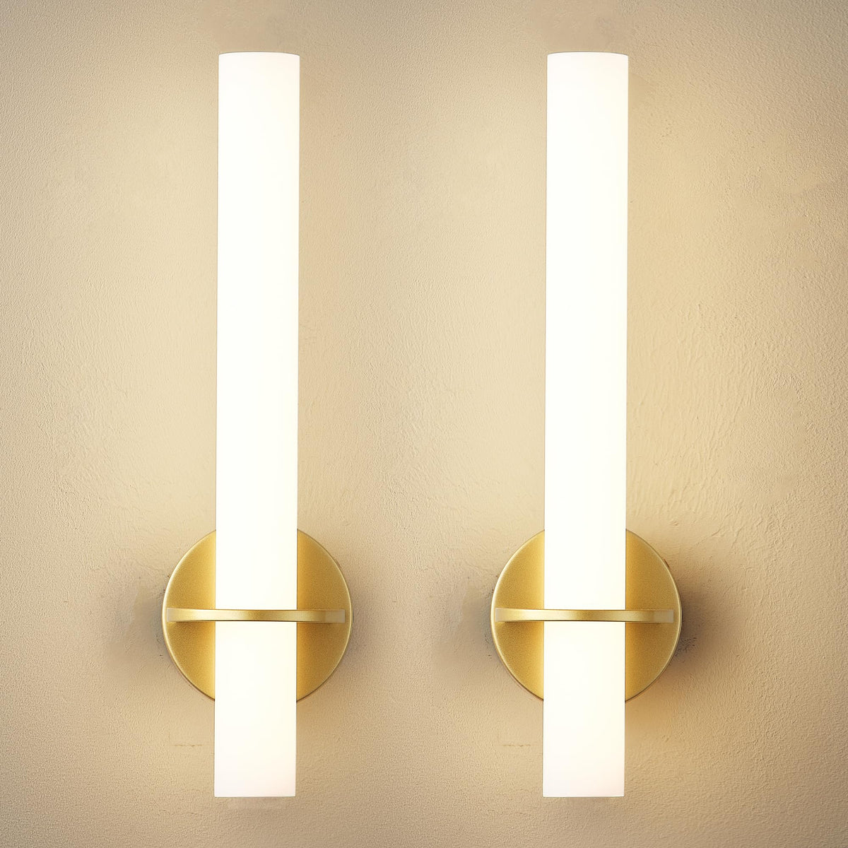 KARTOOSH gold battery-operated sconce front view for cordless living room lighting