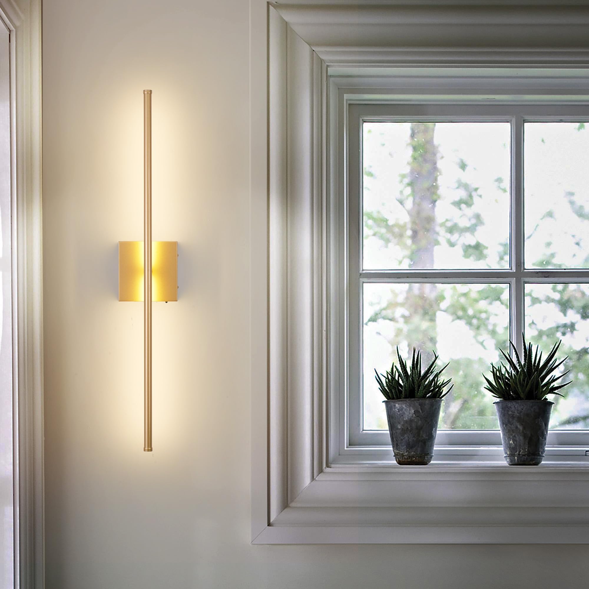 KARTOOSH wireless sconce: easy installation, no wiring required.