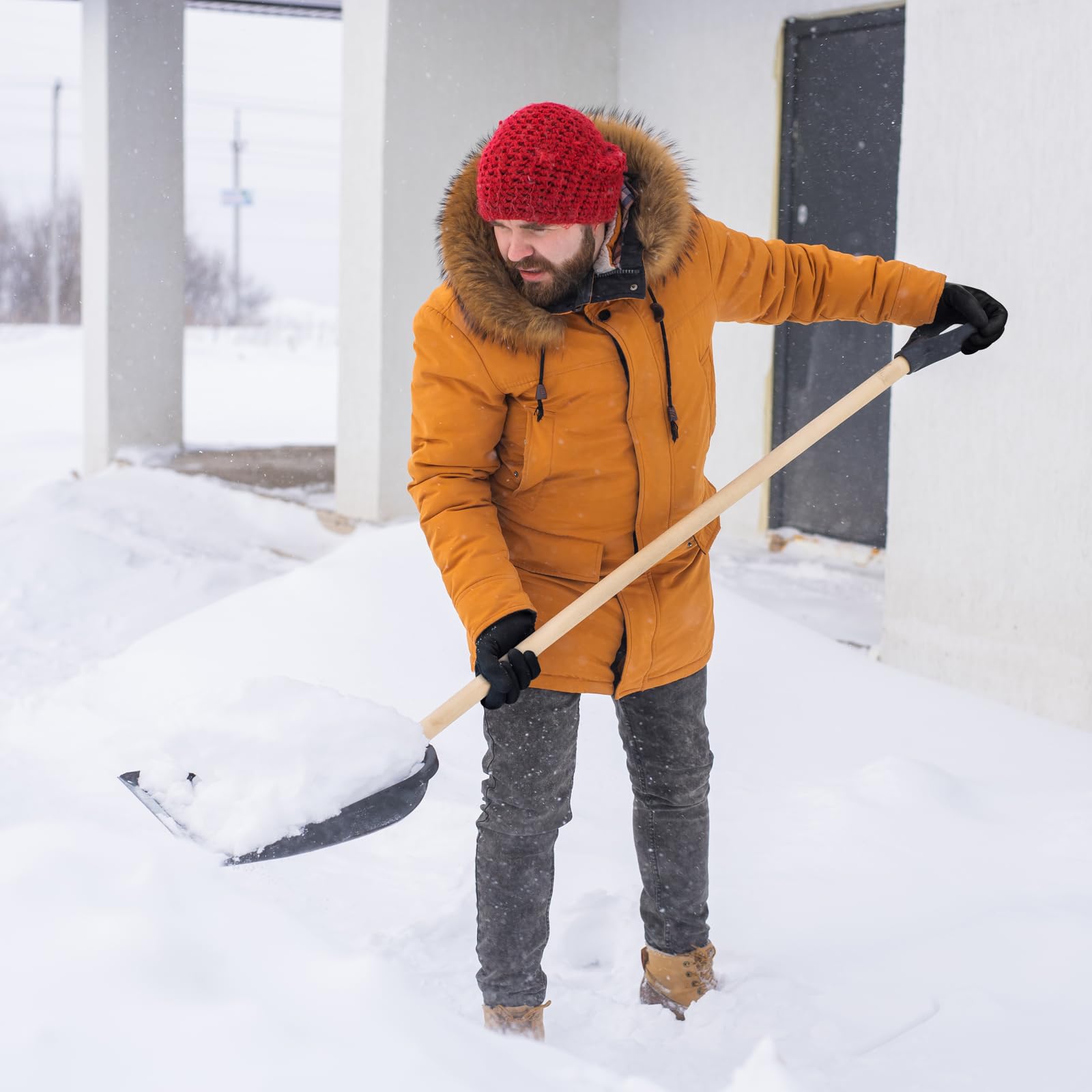 Kaygo Durable Long-Lasting Glove designed for rugged outdoor tasks.
