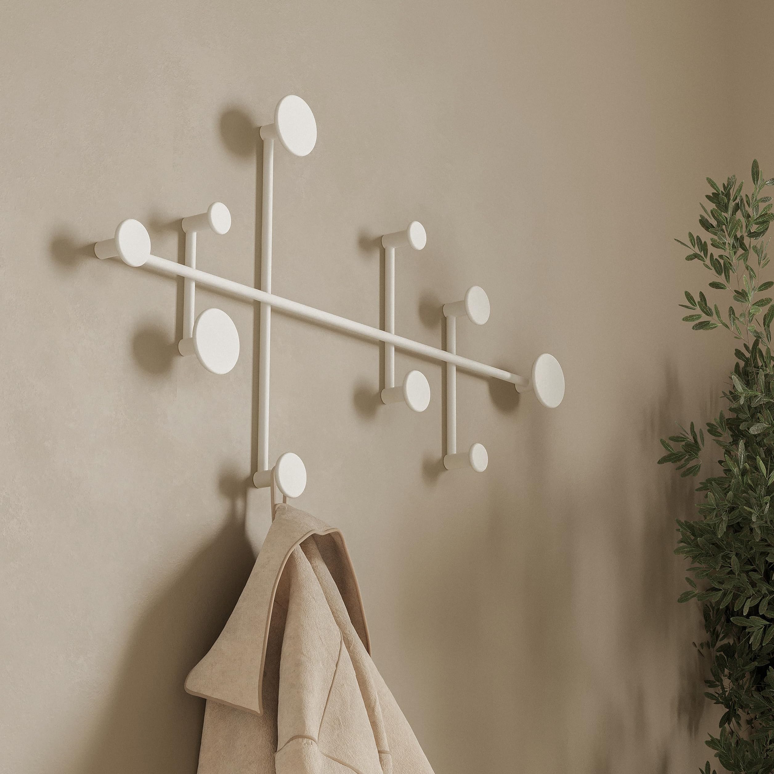 Kazai Sval ten-hook system provides flexible daily storage.