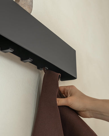 Matte stainless finish on Kazai Tone resists scratches and moisture.