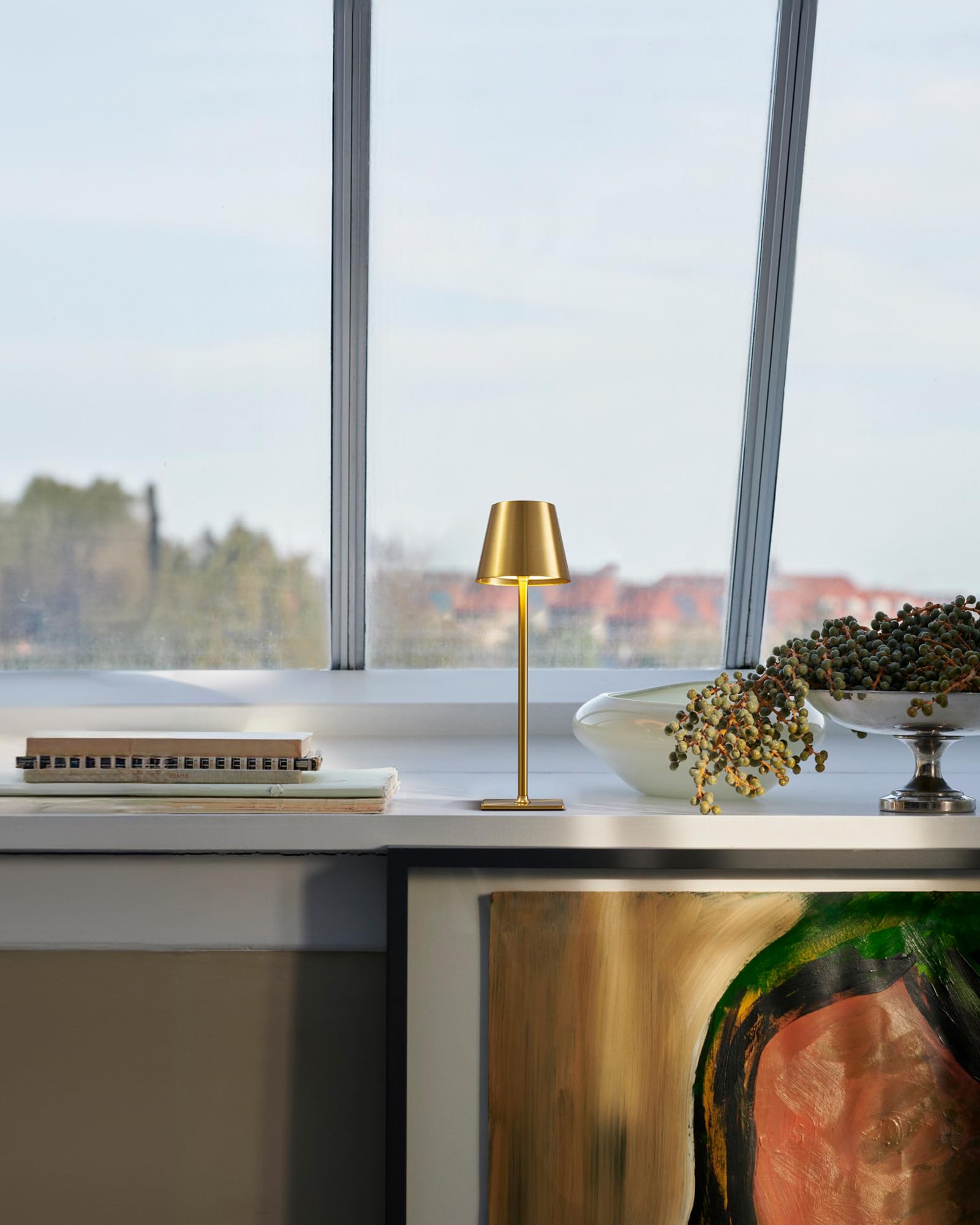 KDG portable lamp for cozy nights at bars and cafes