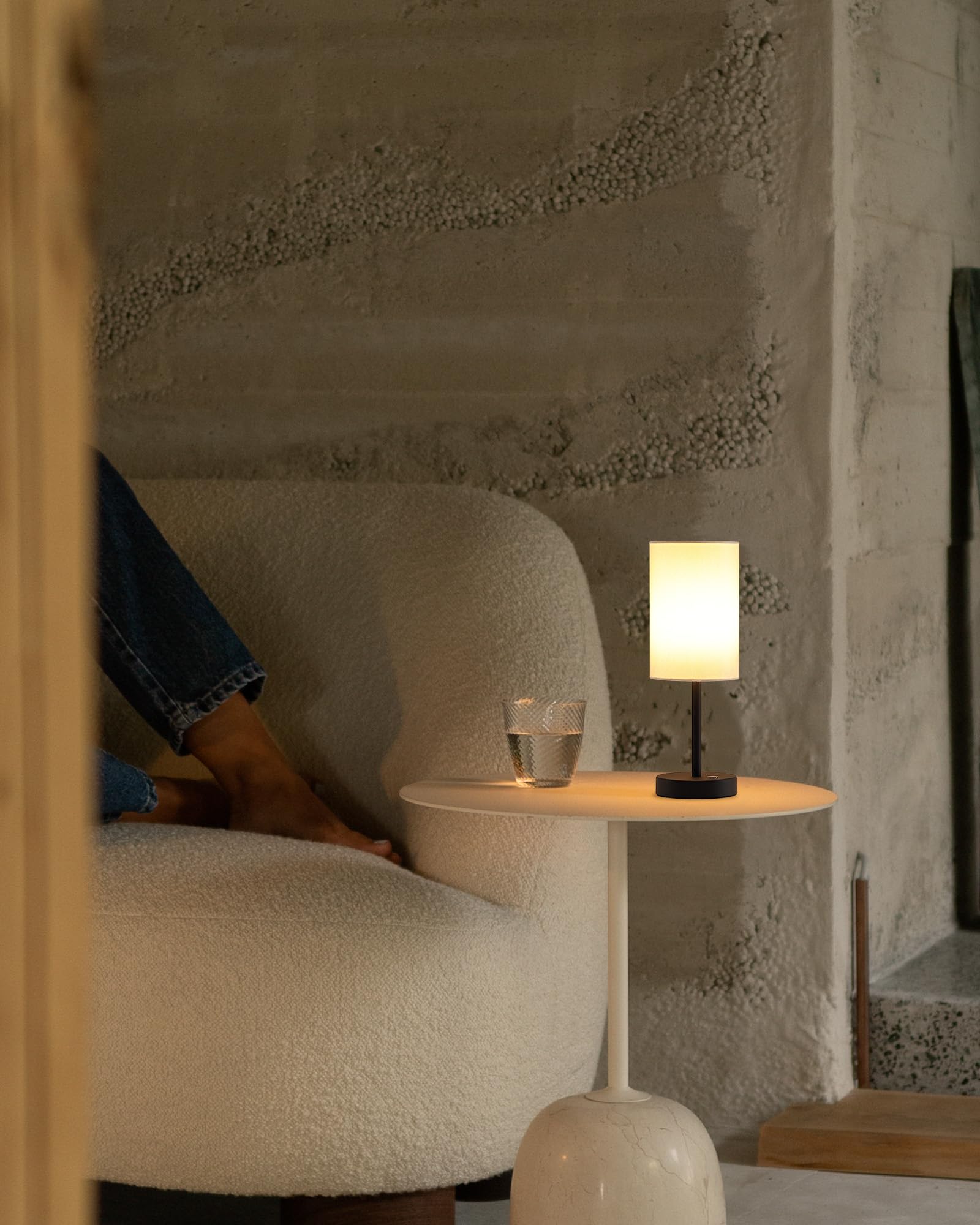 KDG compact lamp for outdoor gatherings and camping