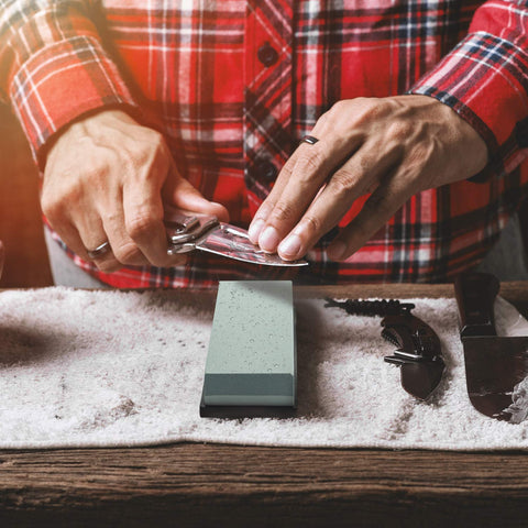 KEENBEST Whetstone 3000-8000 red for a smooth edge finish.