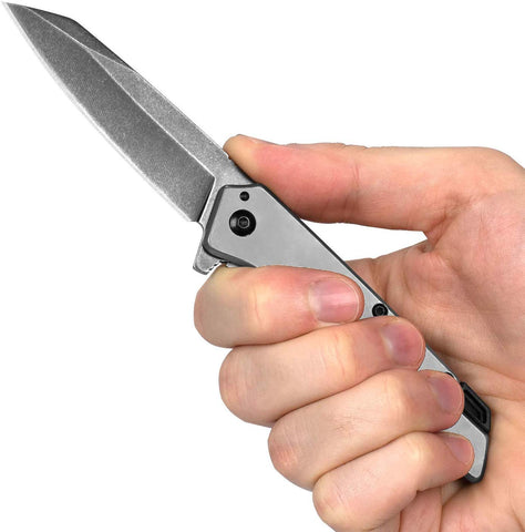 Kershaw Misdirect weighs 3.2 oz for light yet sturdy daily carry
