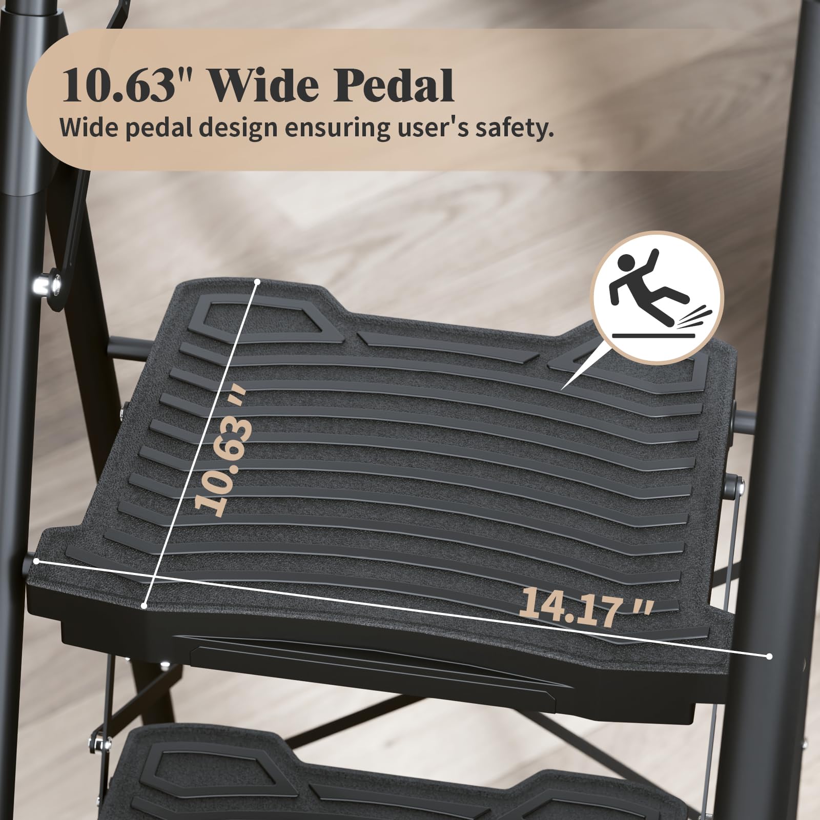 Kingrack 5-step ladder with wide pedal ensures solid footing.