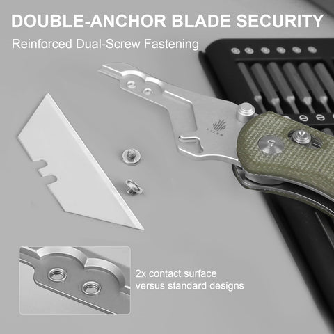 Kizer Uti Bear pocket clip keeps the knife at hand.