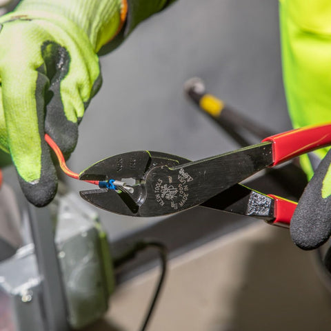 Klein Tools 1005 crimping die non-insulated terminals close-up for reliable crimp.