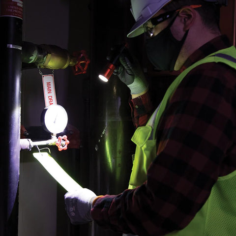 Flood light array expands coverage for larger work areas.