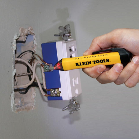 Klein Tools 69149P ergonomic grip for comfortable extended use.