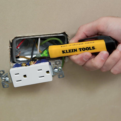 Klein Tools 69149P safe electrical-testing set for on-site diagnostics.