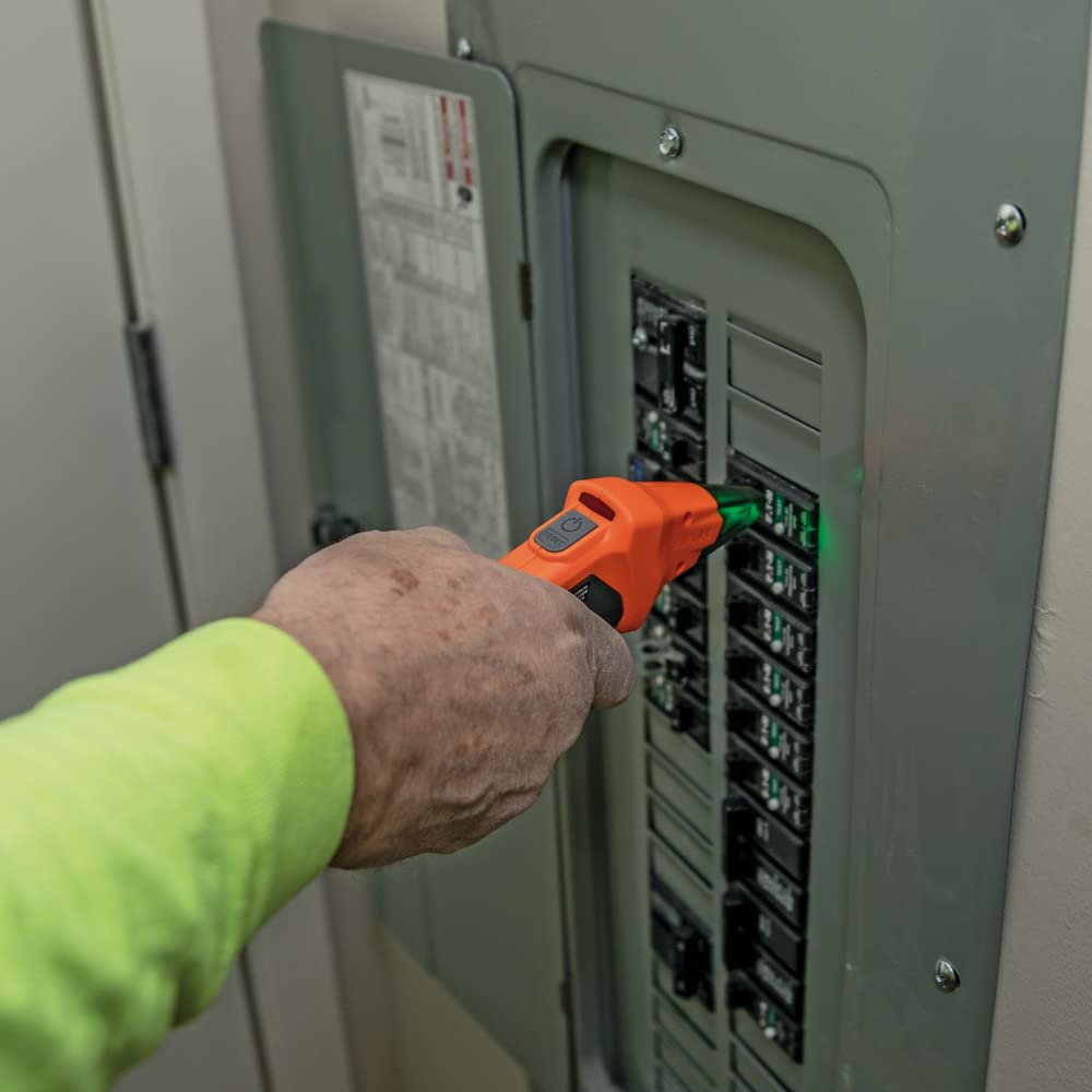Klein Tools ET310 two-part system connects outlet to panel for straightforward identification.