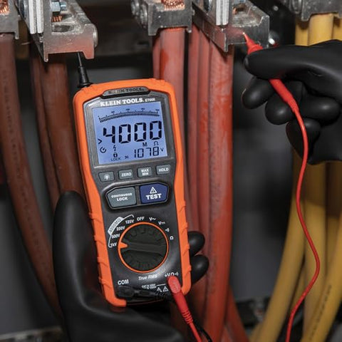 ET600 battery indicator and fuse access for maintenance