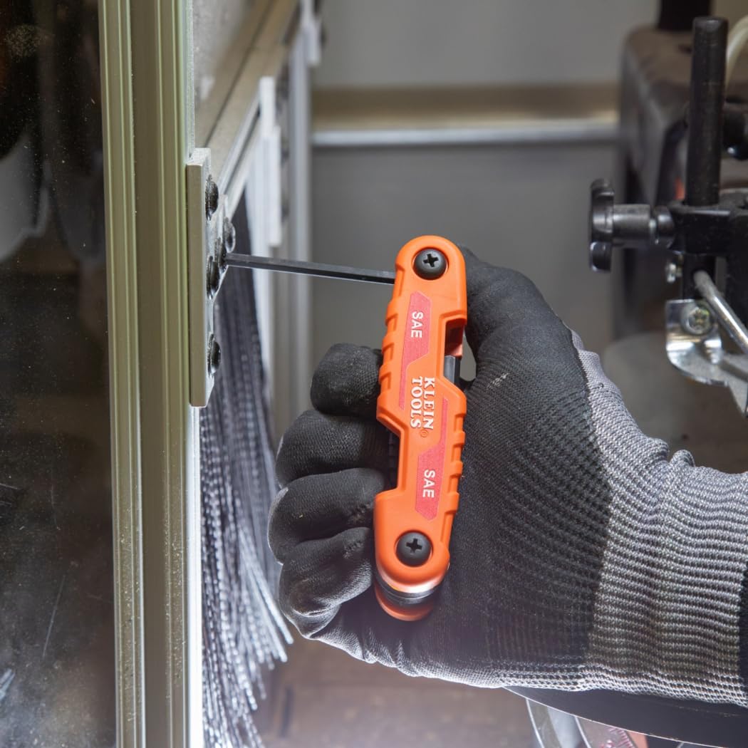 Klein Tools tension adjustment with a Phillips fastener for customization