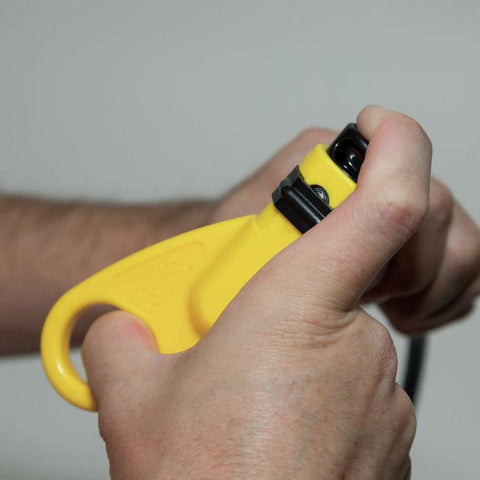 Klein Tools universal F connectors 6-pack ensure strong signal connections