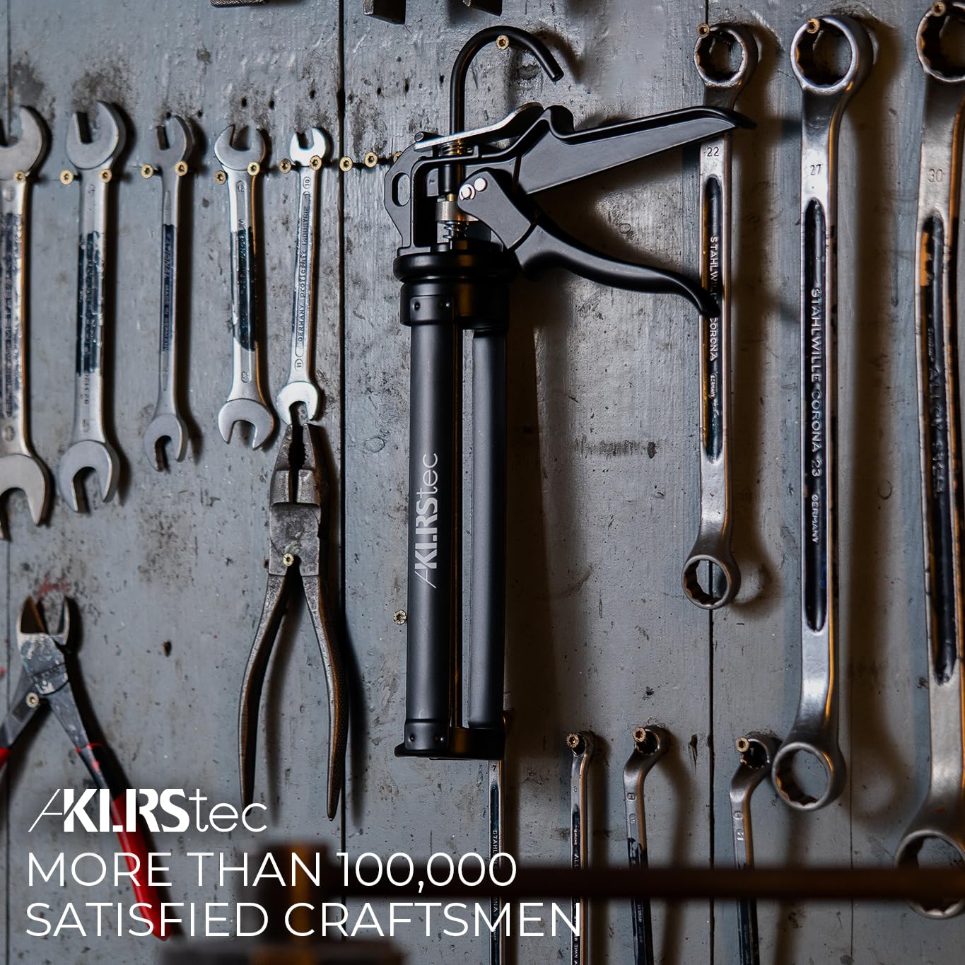 KLRS KLRStec easy-grip design enables comfortable operation during extended sessions.