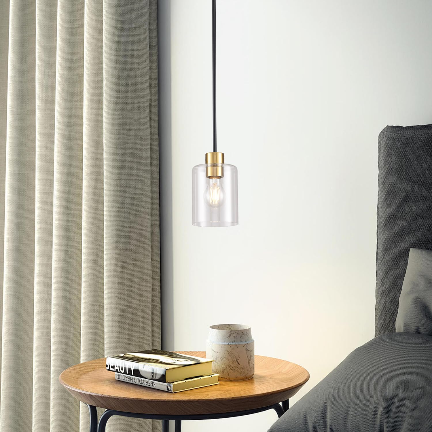 KLSS three pendant layout creates layered lighting above the island