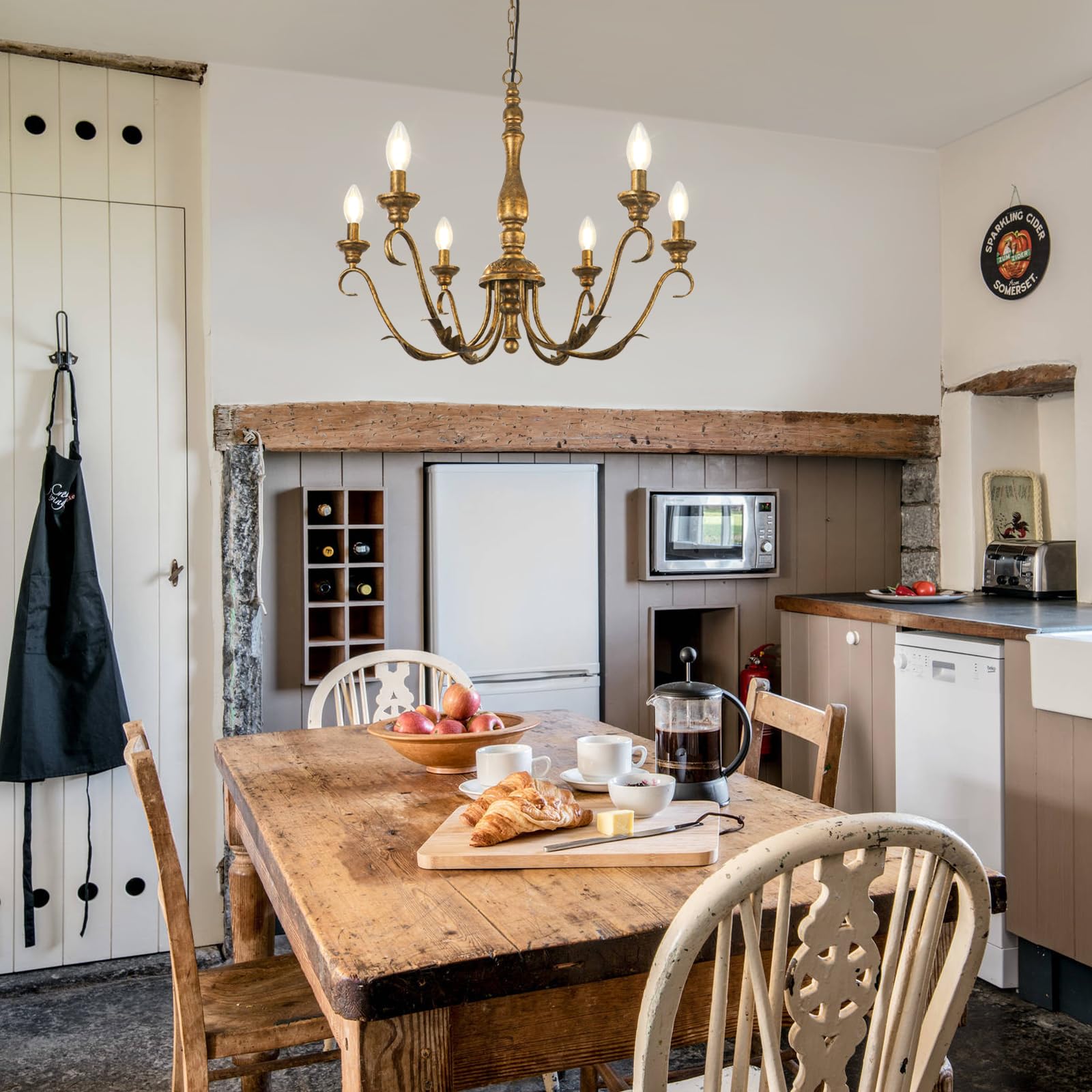 KMaiPem French-country charm chandelier adds romantic ambience to interiors.