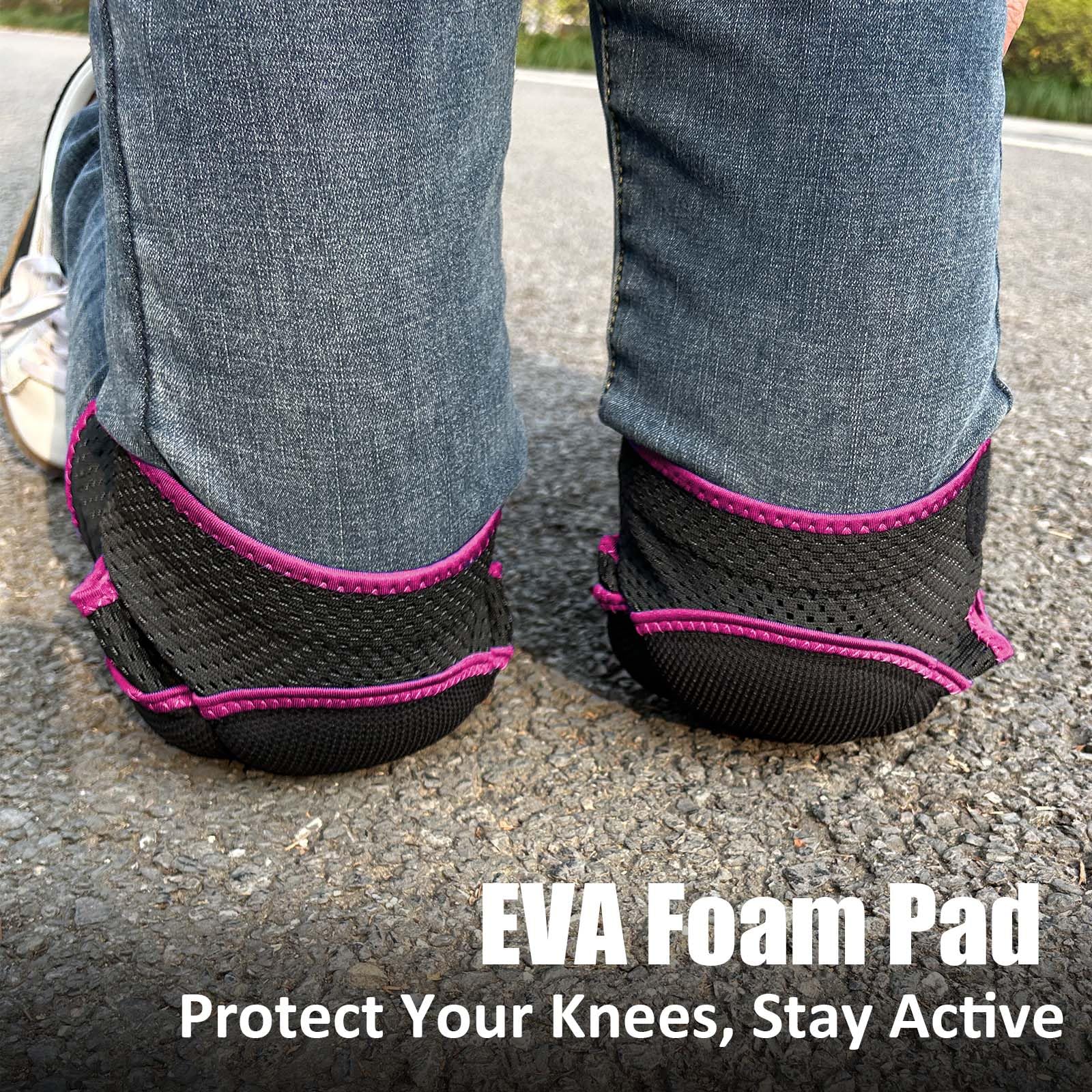 KneeCradle adjustable straps secure a snug, stay-put fit.