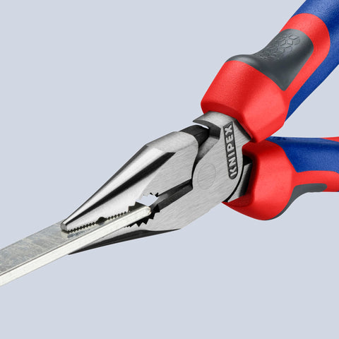 3-point gripping secures flat workpieces.