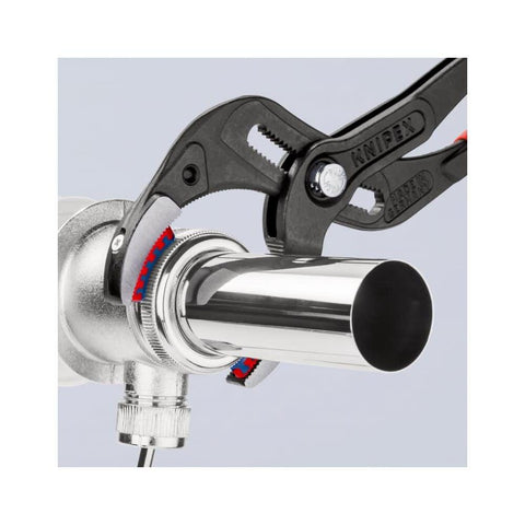 Knipex 81 11 250 SBA round pipe grip on a 3-inch diameter tube