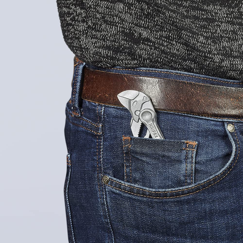 Compact four-inch form fits into cramped workspaces.