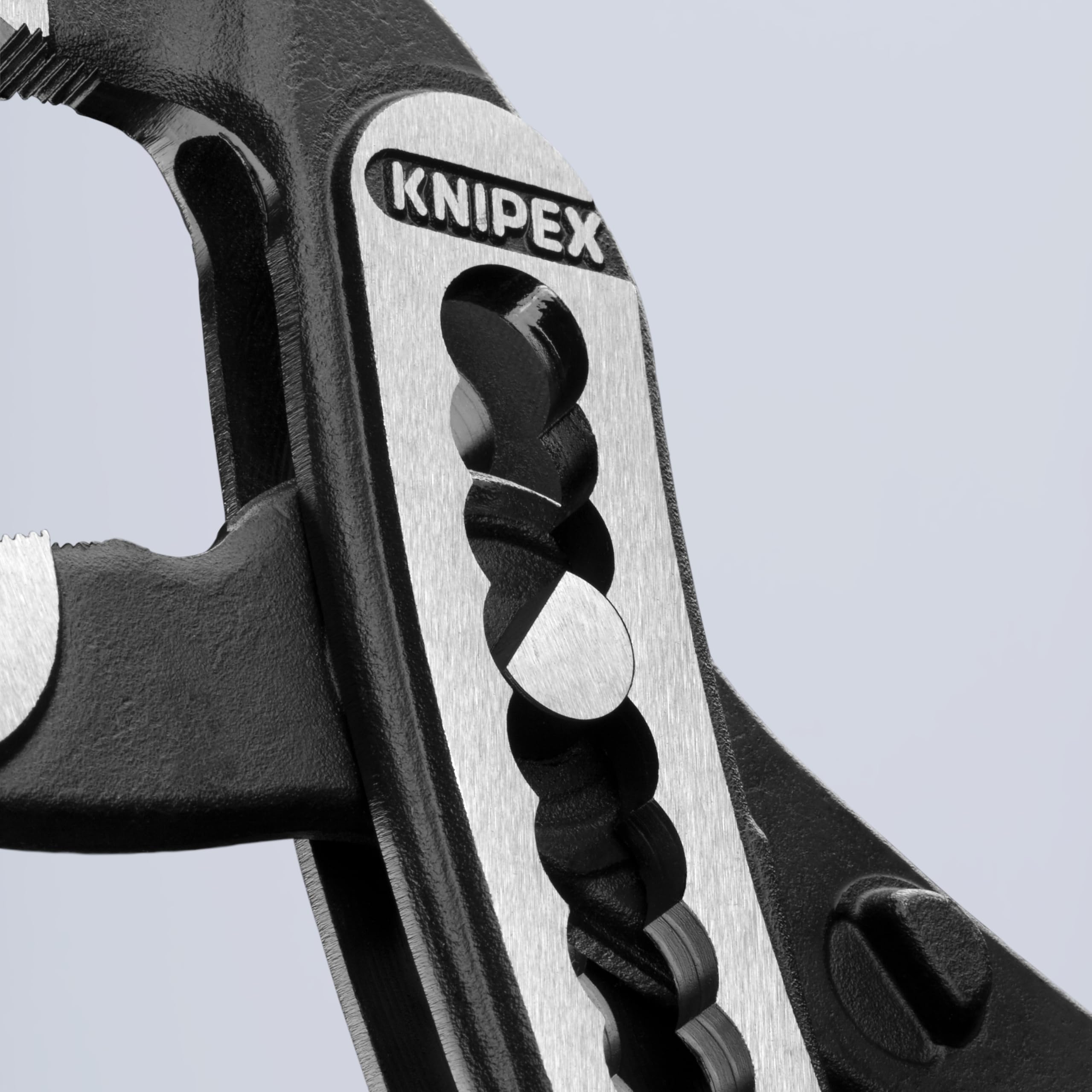 Box-joint construction provides high stability during turning tasks