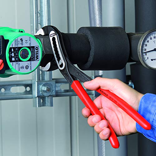 Textured handle coating offers a non-slip grip during use