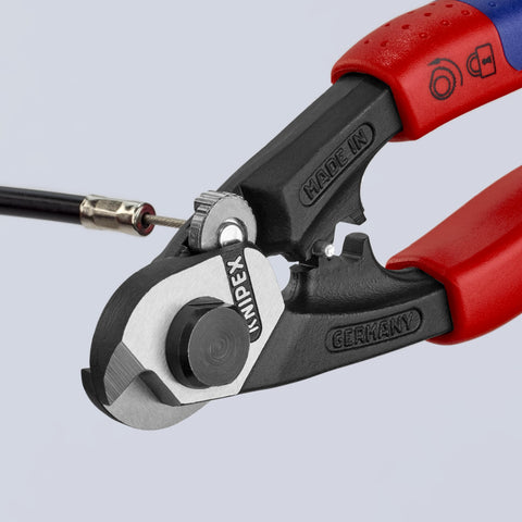 KNIPEX 95 62 190 internal opening spring feature in use.