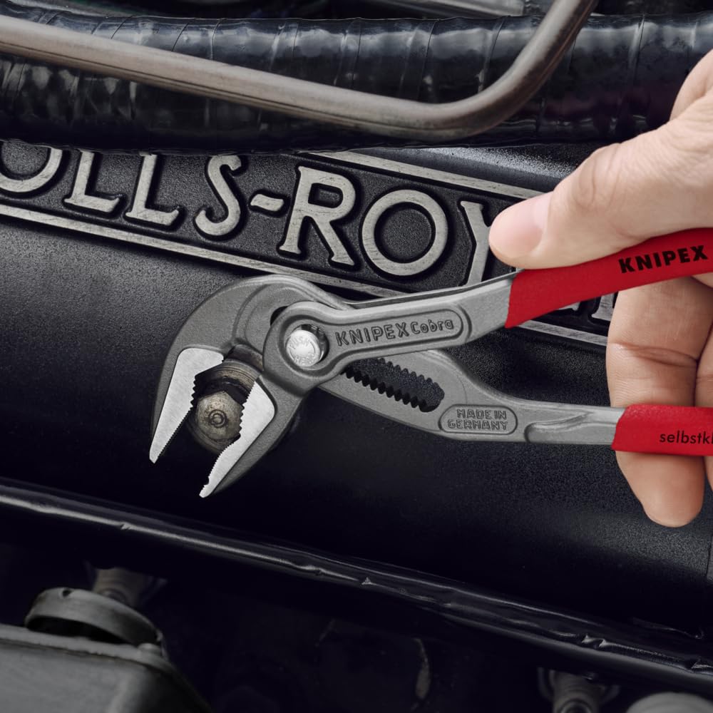 KNIPEX Cobra ES self-locking grip on pipes and nuts reduces slipping.