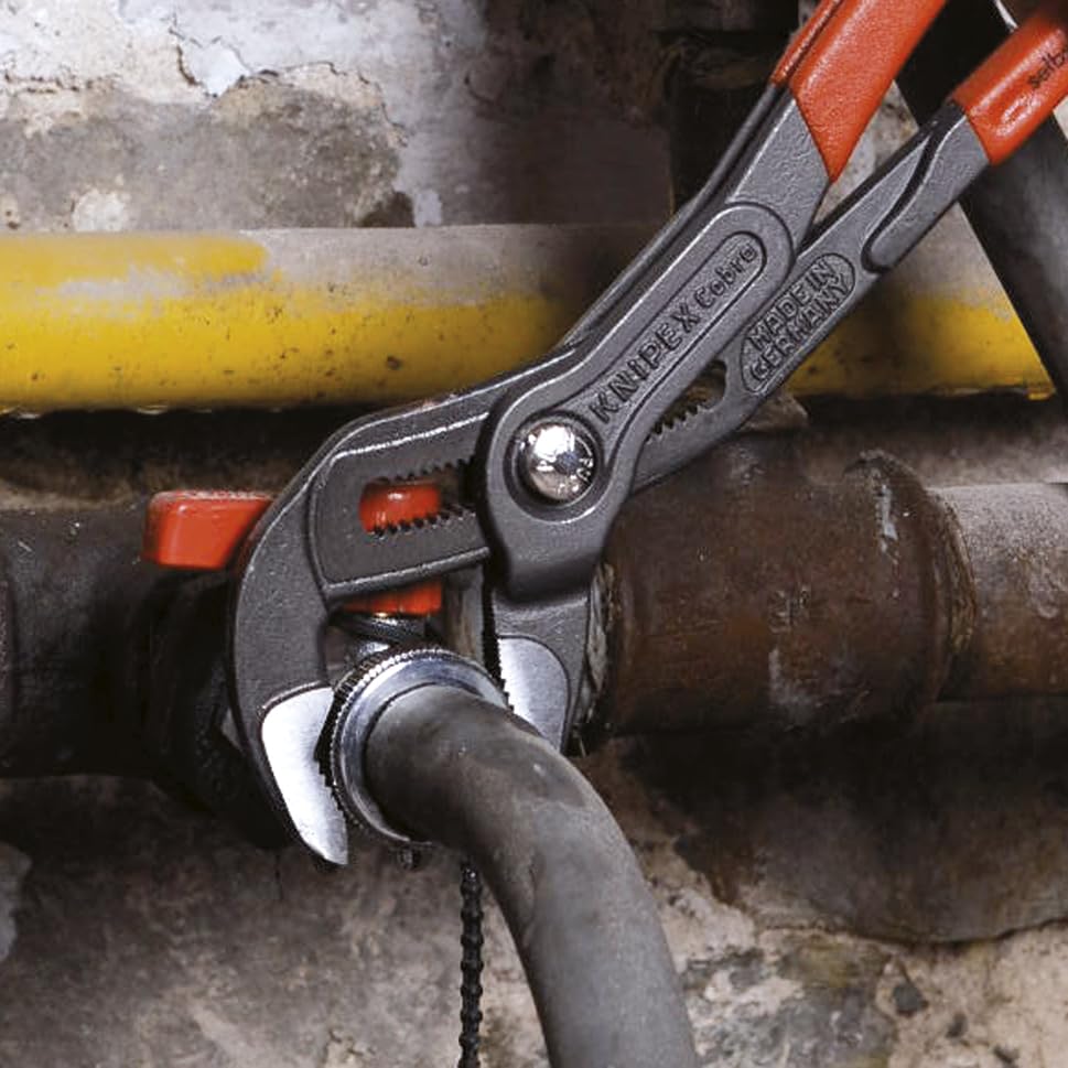 KNIPEX Cobra box-joint design delivering high stability