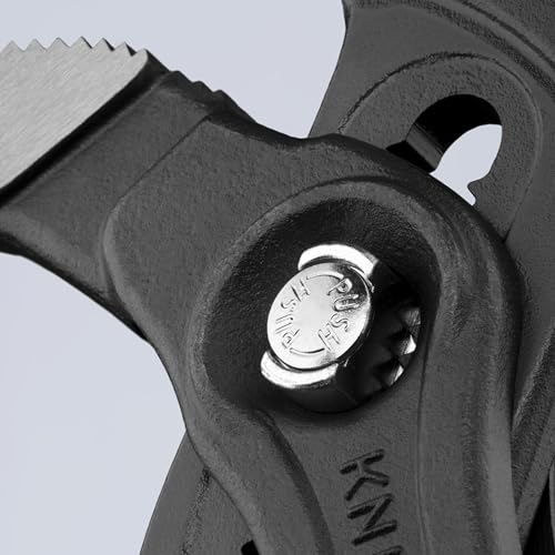 Push-button adjustment on KNIPEX Cobra XL16 demonstrates quick sizing.