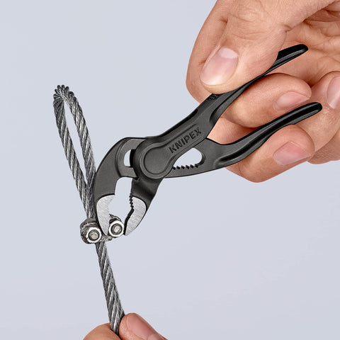 KNIPEX Cobra XS Mini grips nuts up to 24 mm and pipes up to 28 mm.