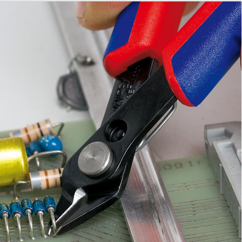 KNIPEX Super Knips flush-cut design enables accurate trimming of small components.