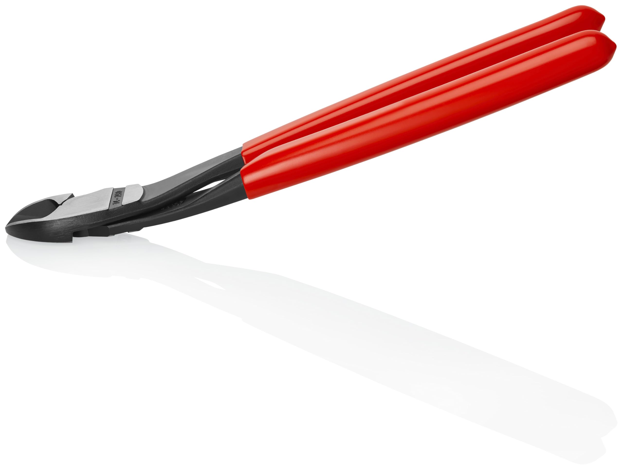 KNIPEX forged-on axle provides stability for heavy-duty use.