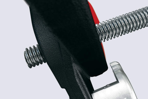 KNIPEX 13 71 8 knurled tip aids grip during use
