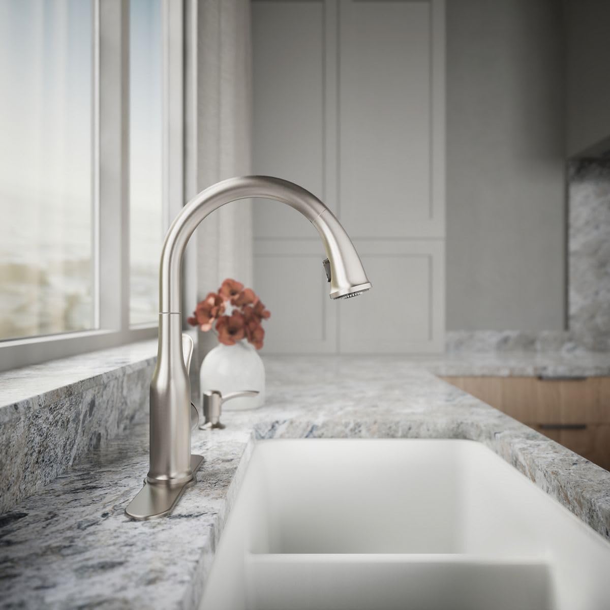 Kohler Motif docknetik docking system keeps the sprayhead securely stored.