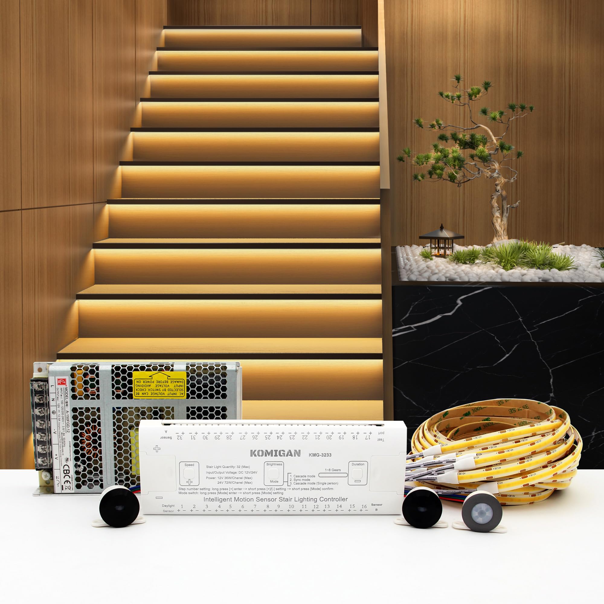 KOMIGAN intelligent motion stair light kit demonstrates motion-activated sequence for safe guiding illumination.
