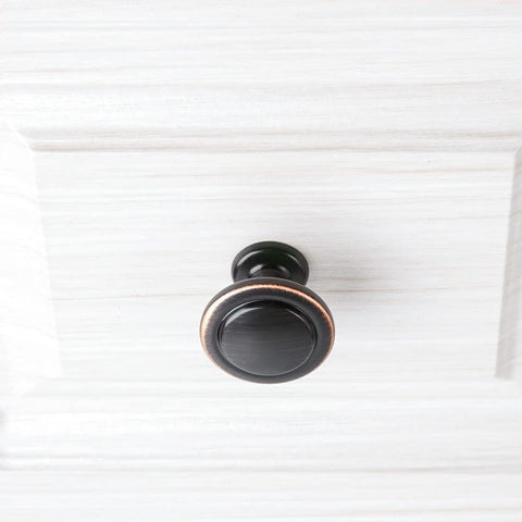 KOOFIZO durable metal knob resists humidity in damp spaces.