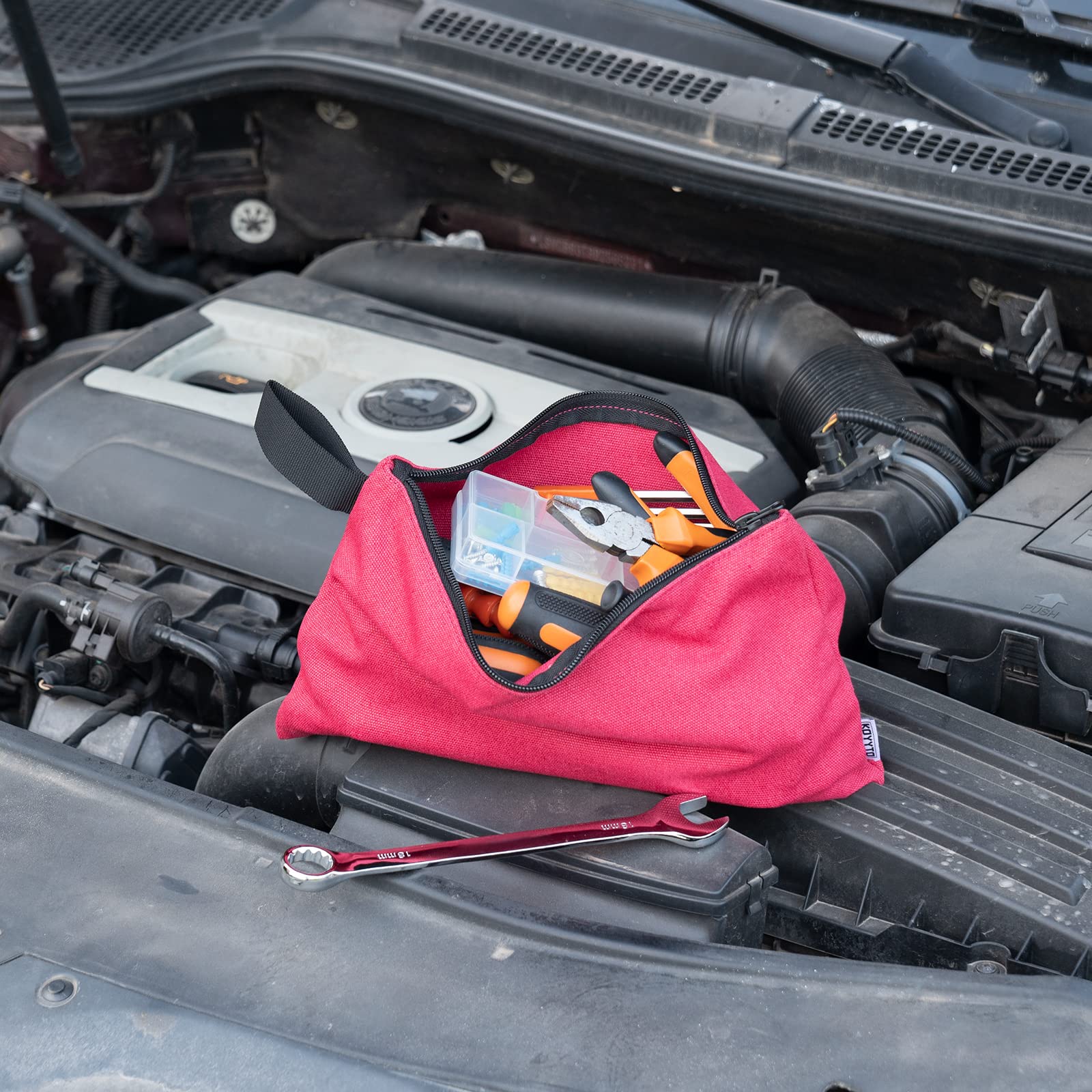 KOYYTO pouch with smooth heavy-duty zipper for quick access