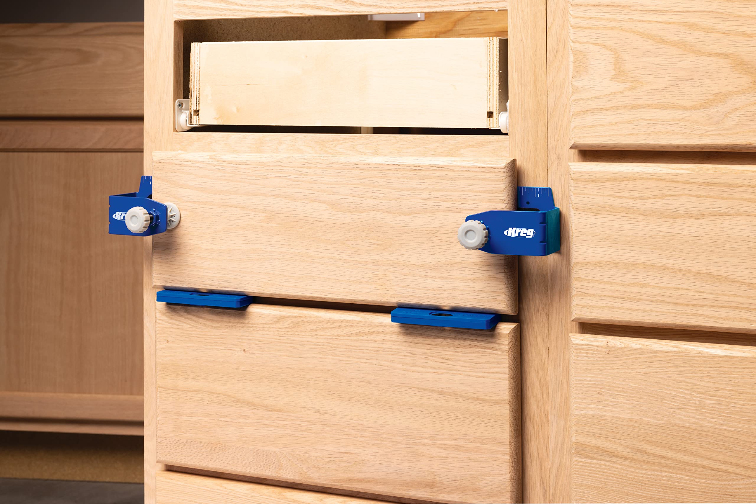 Kreg GripMaxx surface provides anti-slip control while positioning