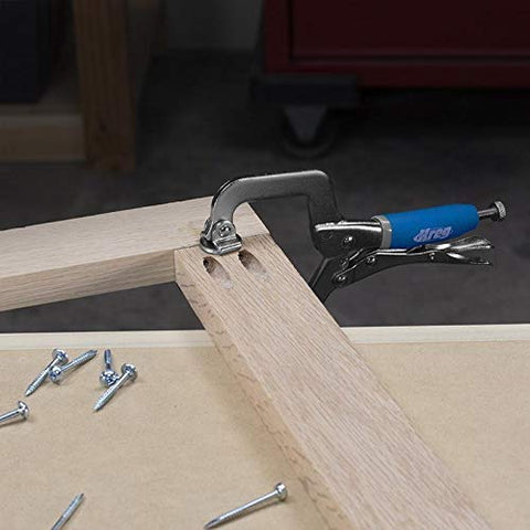 Kreg Jig R3 wood-chip relief feature keeps drill bits clear during drilling.