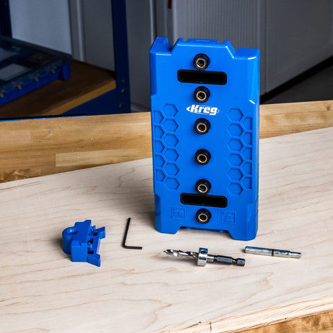 Kreg KMA3225 drill-guide straight holes: guides ensure clean, accurate drilling in wood.